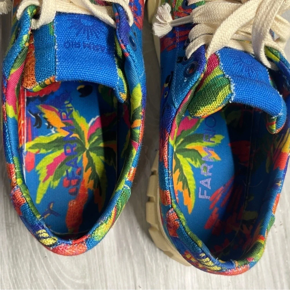 Farm Rio Tropical Bird Lace Up Chunky Sole Blue Macaw Sneakers Women’s size 8.5